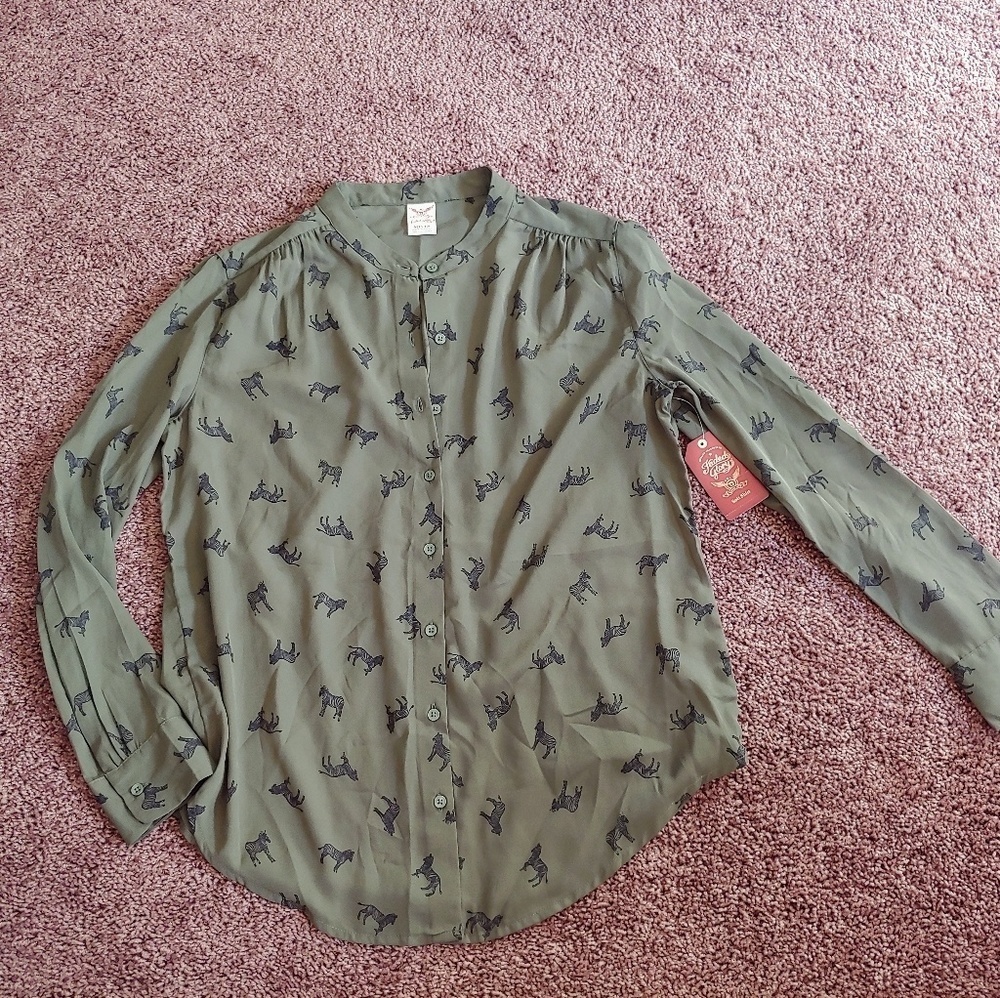 NWT faded glory green zebra print long sleeve top